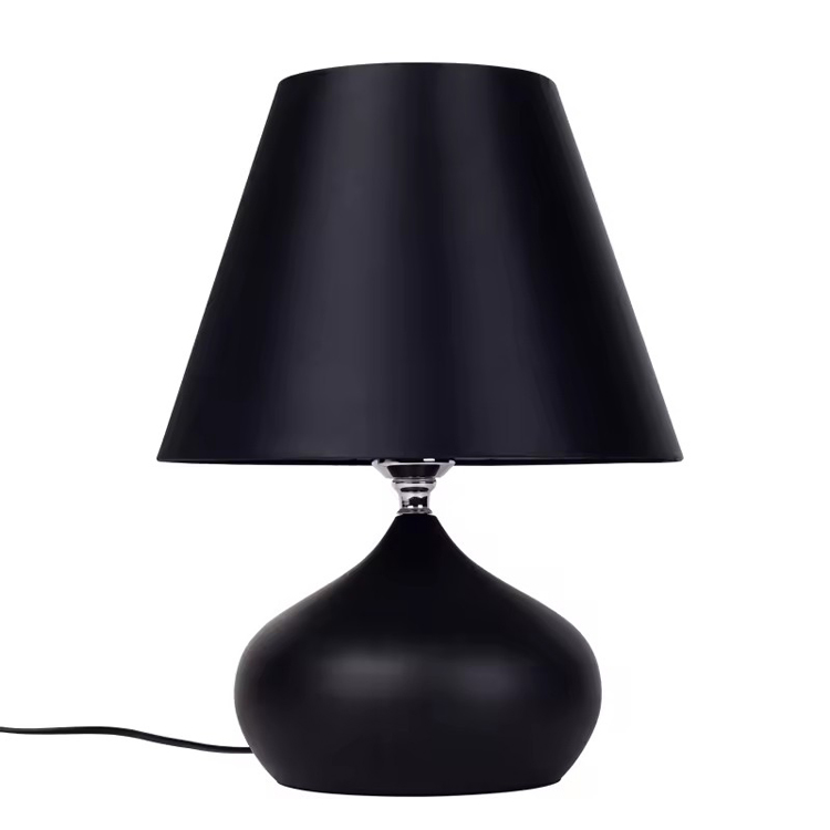 Pabrik Nordic Bedroom Bedside Lamp Mini Black Table Lamp