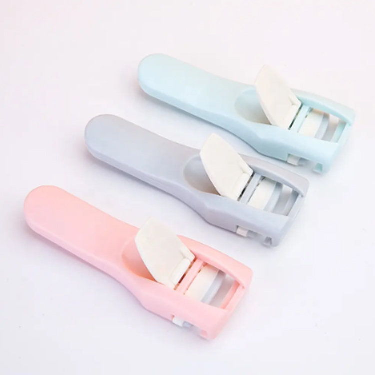 Piranti makeup Pencet Type Curler Mohotable Adat